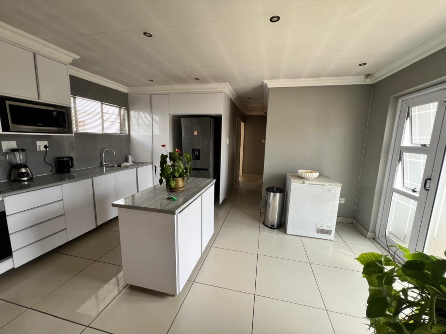 5 Bedroom Property for Sale in Blomanda Free State